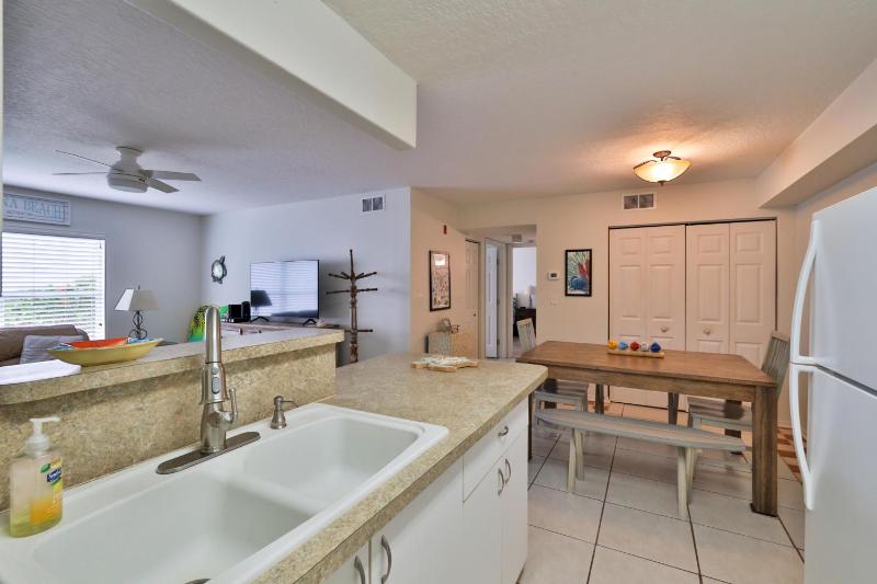 Kiawah Bay 107 - 2 Bedroom 2 Bath Steps To The River And Ocean! - image 27