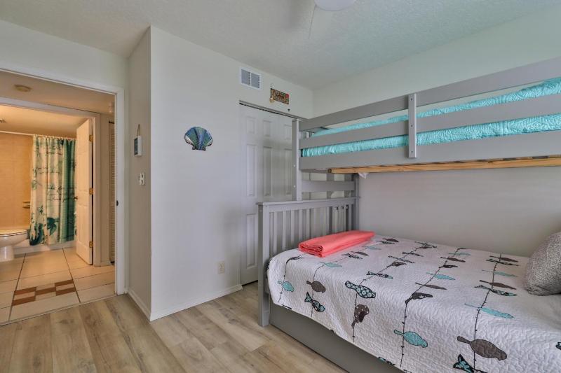 Kiawah Bay 107 - 2 Bedroom 2 Bath Steps To The River And Ocean! - image 26