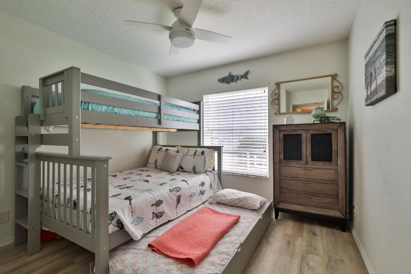 Kiawah Bay 107 - 2 Bedroom 2 Bath Steps To The River And Ocean! - image 14