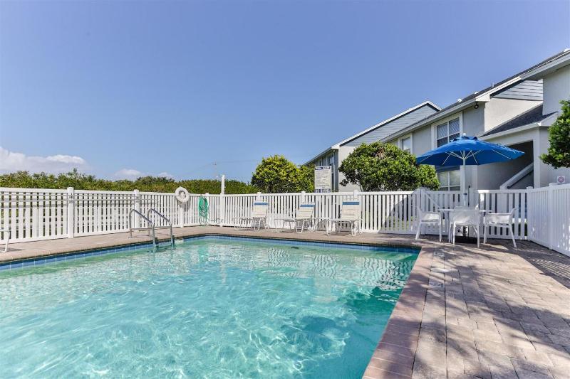 Kiawah Bay 107 - 2 Bedroom 2 Bath Steps To The River And Ocean! - image 24