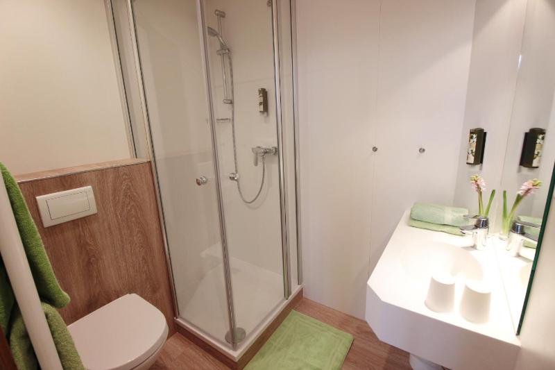 Budget Double Room image 4
