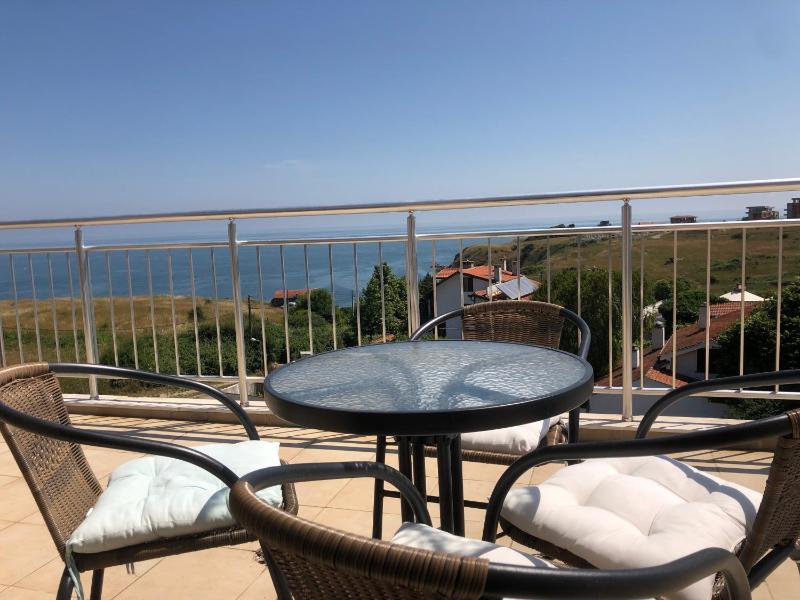 Family Room (2 Adults + 2 Children) with Sea View image 1