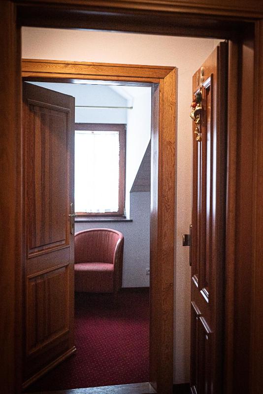 Deluxe Family Suite image 3
