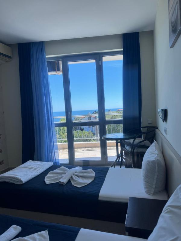 Double or Twin Room with Sea View image 1