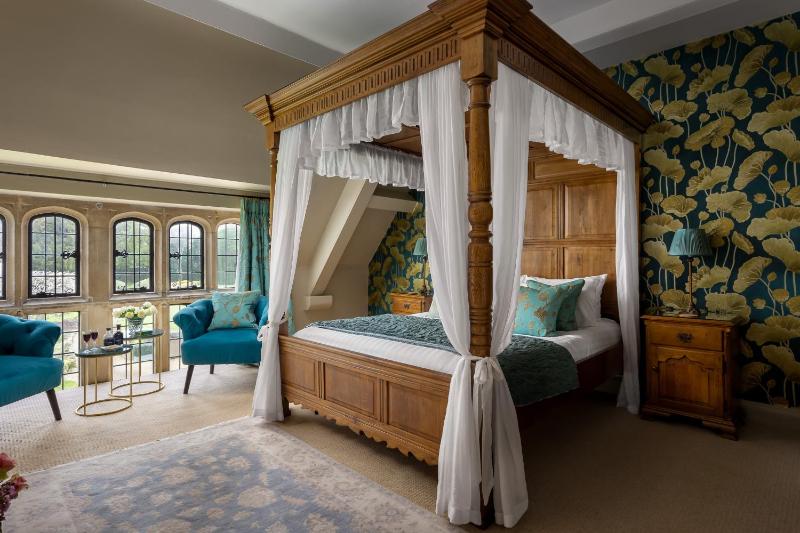 Standard King Room image 1