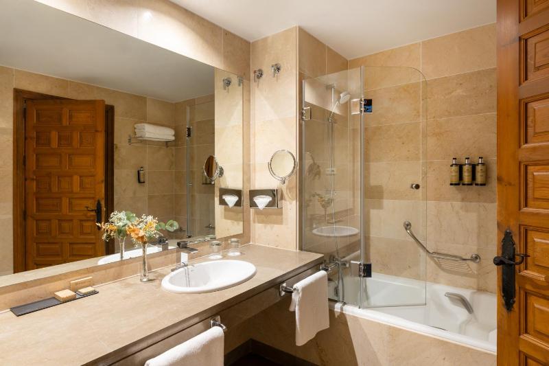Double Standar Room image 3