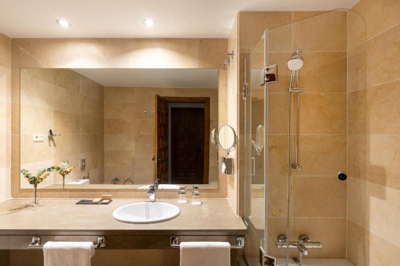 Double Standar Room image 1