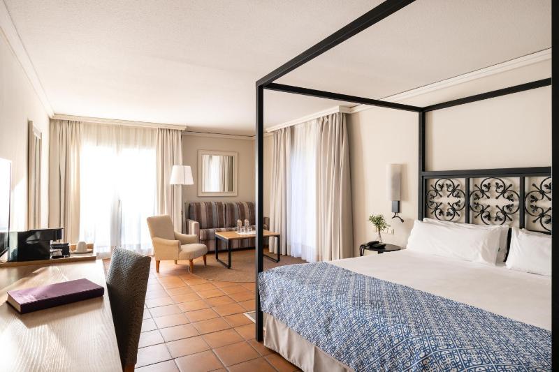Superior Double Room image 1