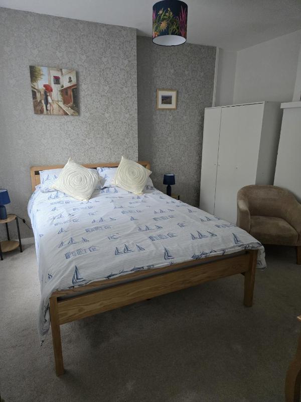 Superior King Room image 4