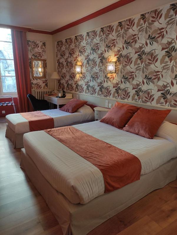Comfort Triple Room image 4