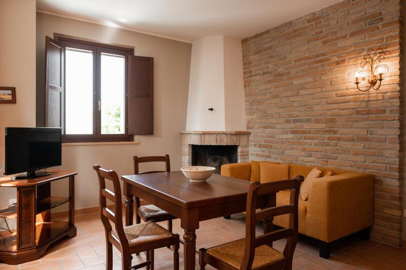 Studio Apartment image 3