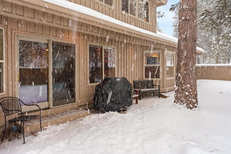 9 Hoodoo - image 28
