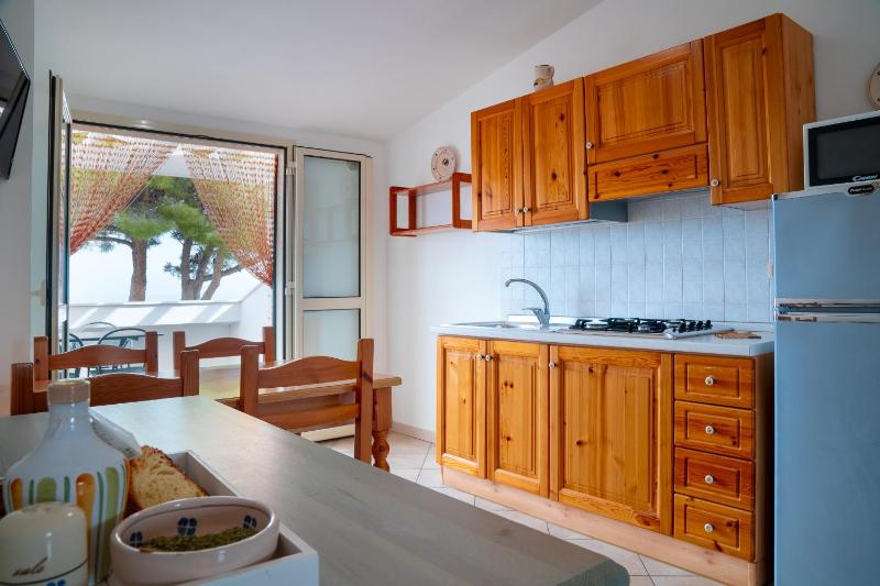 One-Bedroom Apartment (3 Adults) with Sea View image 2