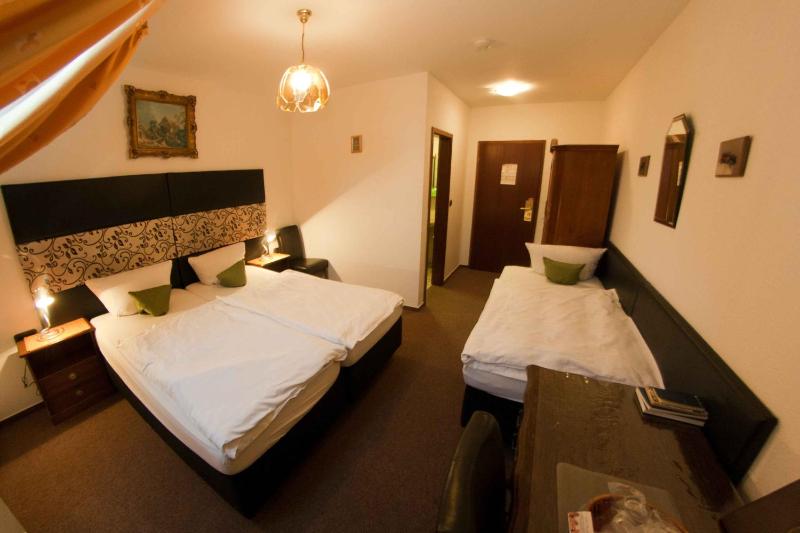 Triple Room image 3