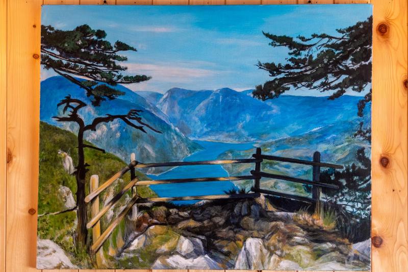 Studio with Mountain View image 2