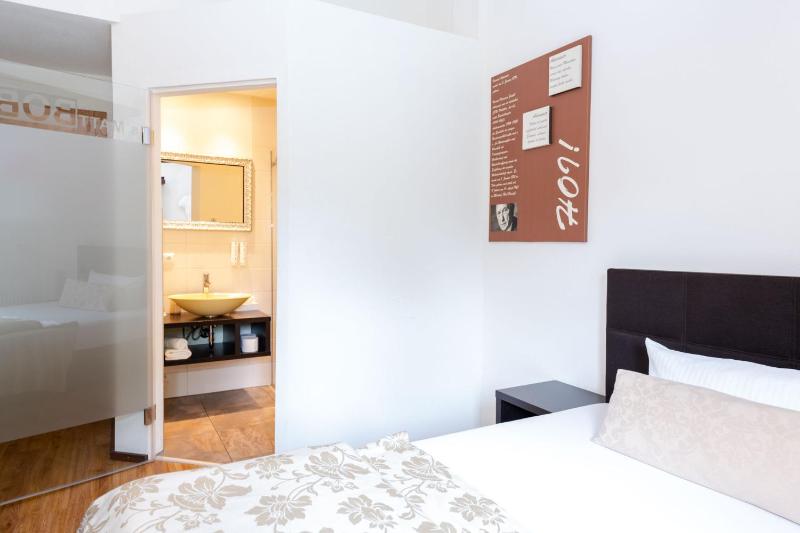 Single Room with Terrace image 4