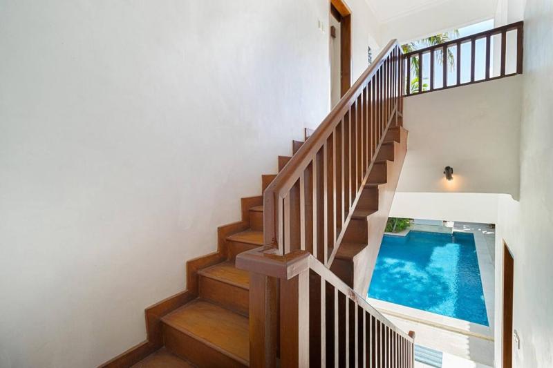 Super Value 3 Bed Central Seminyak Walk to Beach - image 7