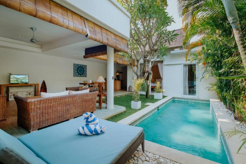 Cozy & Private 1 Bed Pool Villa in Trendy Umalas - image 11
