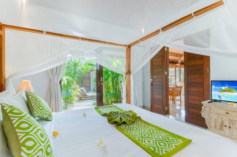 Villa Istana 1 - Heart of Seminyak 2Br Sleeps 4 - image 29