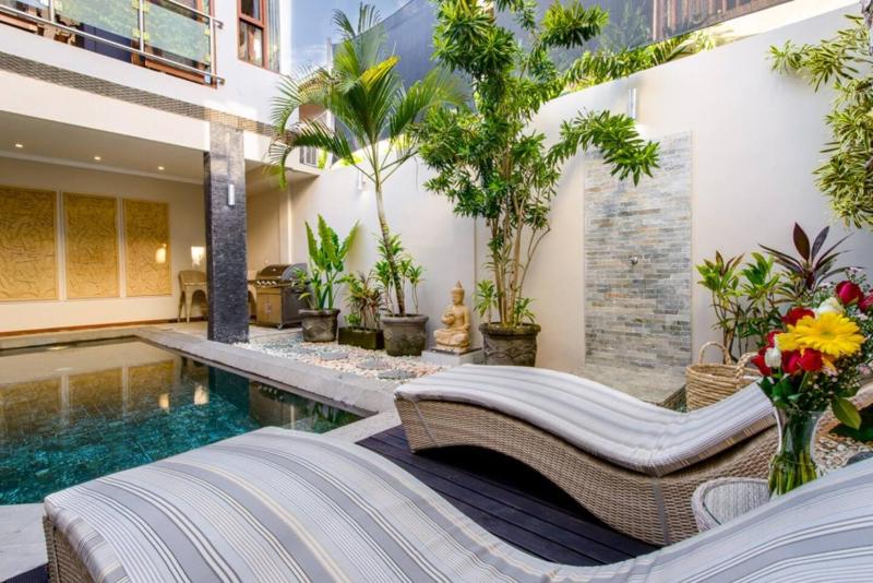Super 4 Bed Sleeps 8 Just 300m walk from Beach - image 8