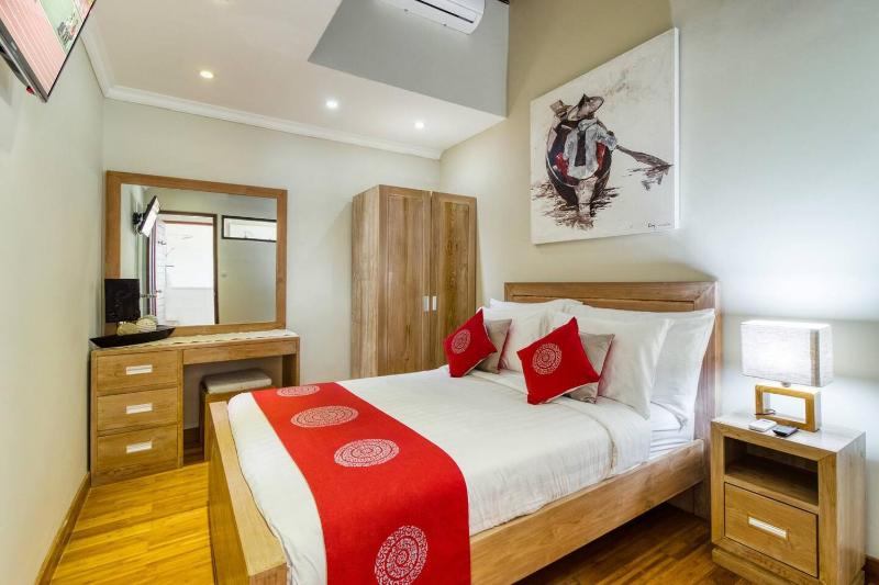 Super 4 Bed Sleeps 8 Just 300m walk from Beach - image 38