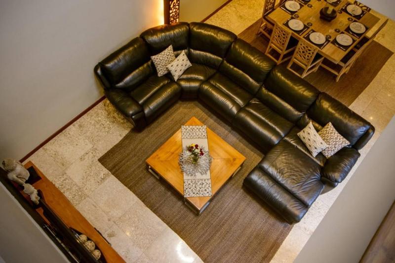 Super 4 Bed Sleeps 8 Just 300m walk from Beach - image 34