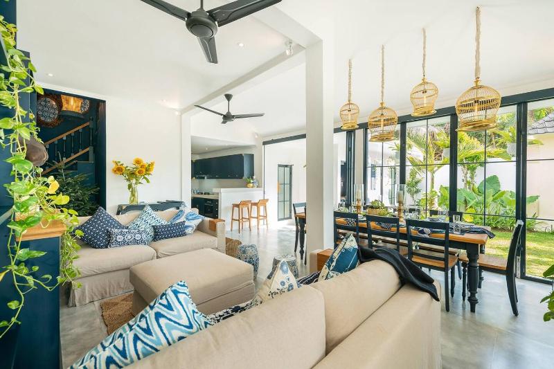 Luxe 5 Bed Sleeps 10 Butler Walk to ShopsCafe - image 25