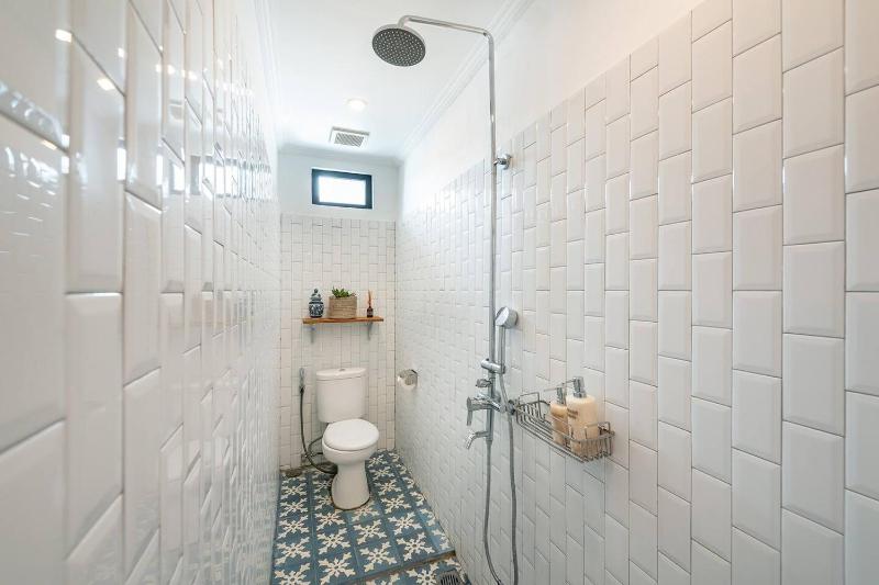 Luxe 5 Bed Sleeps 10 Butler Walk to ShopsCafe - image 17