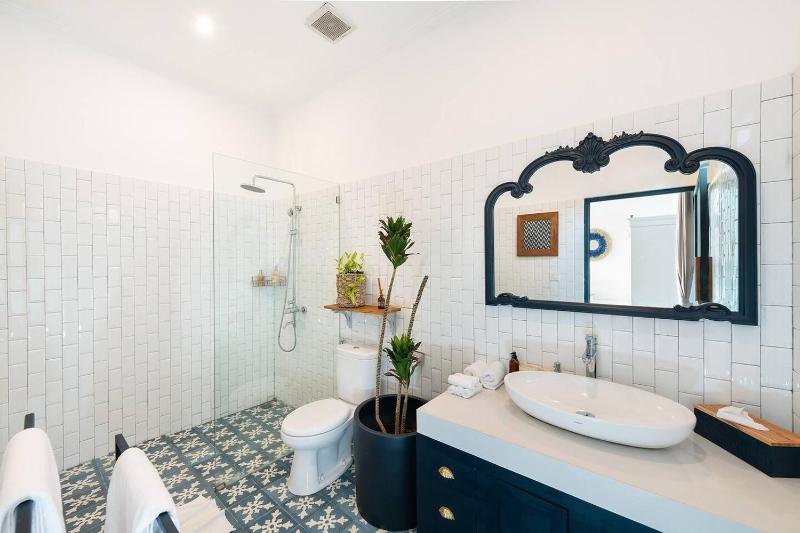 Luxe 5 Bed Sleeps 10 Butler Walk to ShopsCafe - image 35