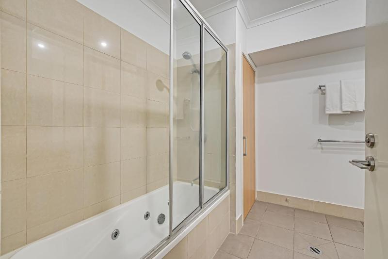 1104 and 1105 Oaks Resort - image 30