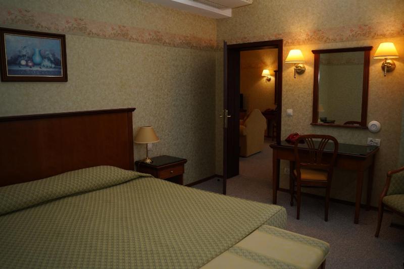 Junior Suite image 3
