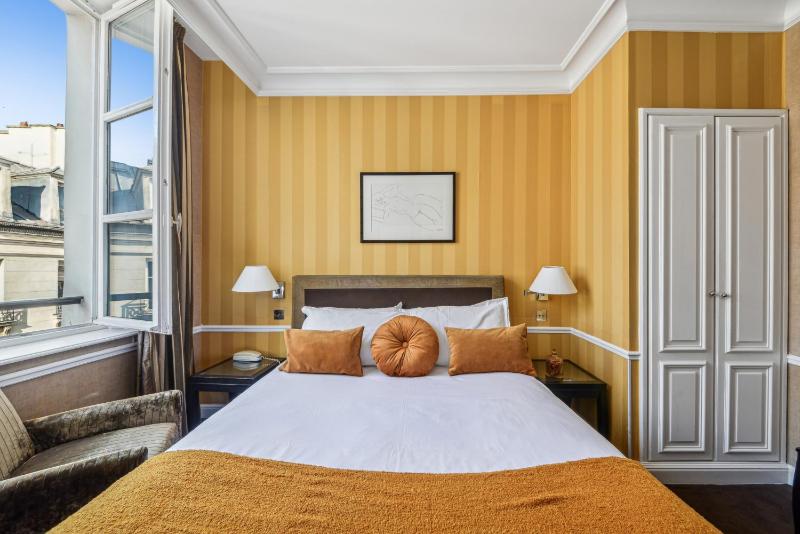 Superior Double Room image 4