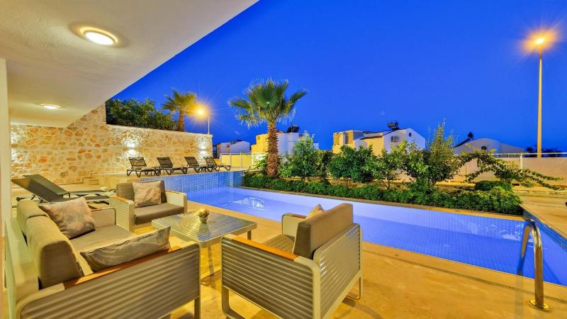 Kalkan 4 Bedroom Villa - image 27