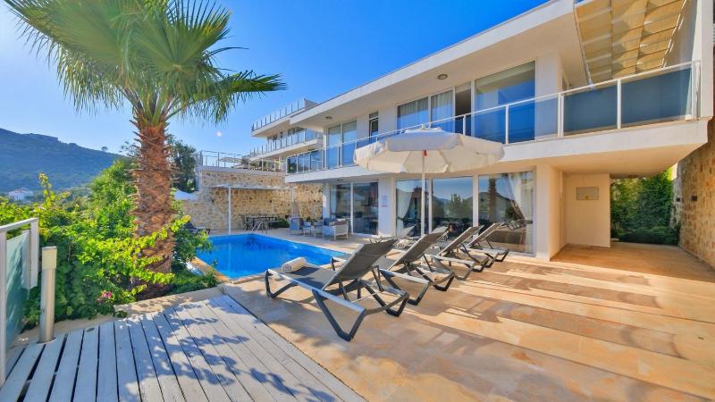 Kalkan 4 Bedroom Villa - image 44