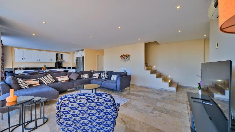 Kalkan 4 Bedroom Villa - image 25