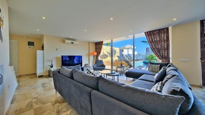 Kalkan 4 Bedroom Villa - image 32