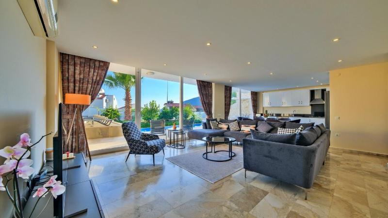 Kalkan 4 Bedroom Villa - image 42