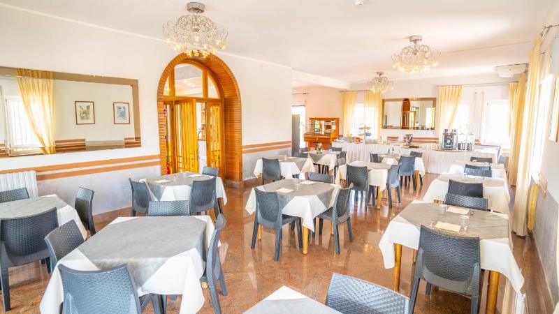 Hotel Bella Peschiera - image 9