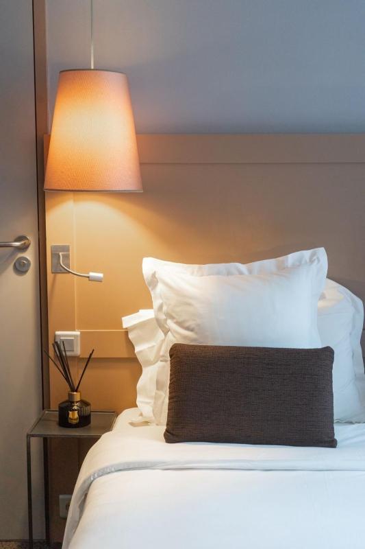 Standard Double or Twin Room image 4