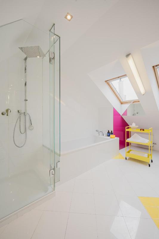Prague Days - Three-bedroom Loft with Fireplace in Pop-art Style - image 10