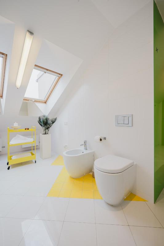 Prague Days - Three-bedroom Loft with Fireplace in Pop-art Style - image 9