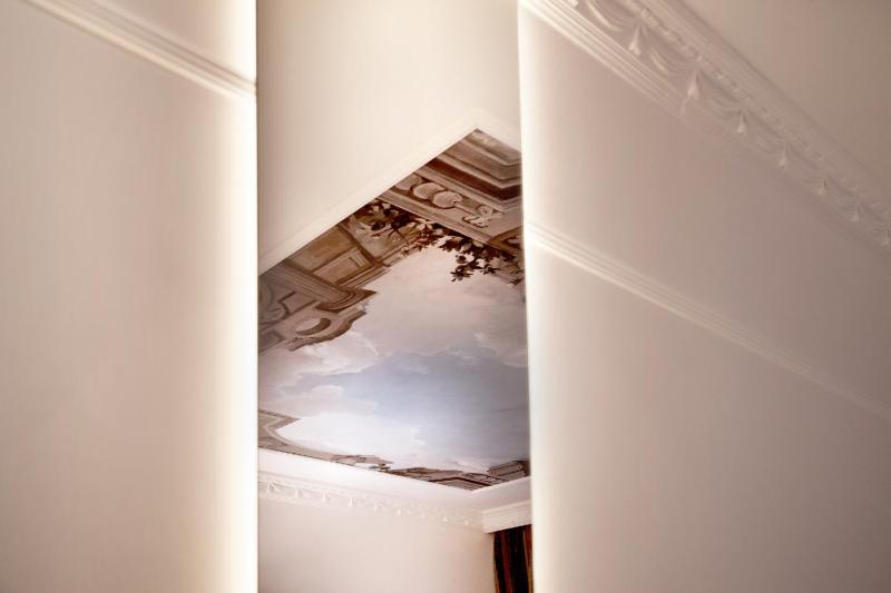 Double or Twin Room image 4