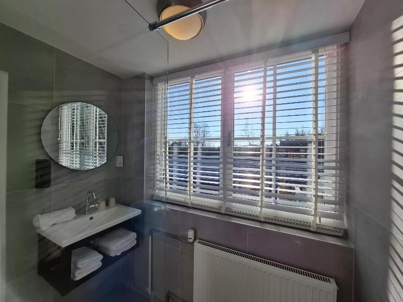 Deluxe Room image 2