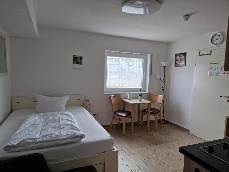 Single Room image 2