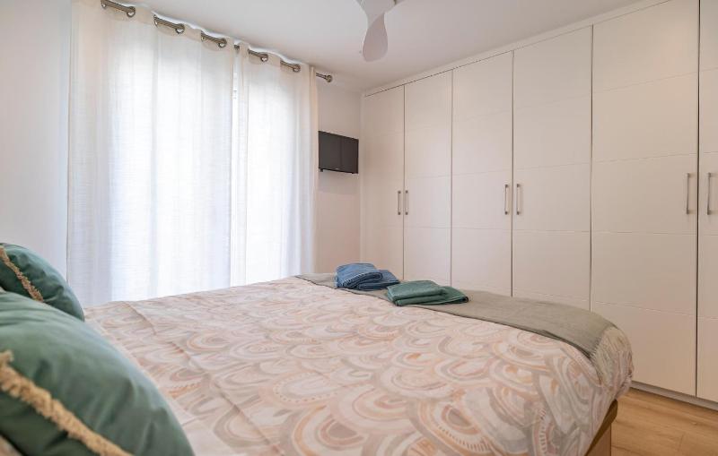 Gorgeous Apartment In Torremolinos With Wifi - image 8