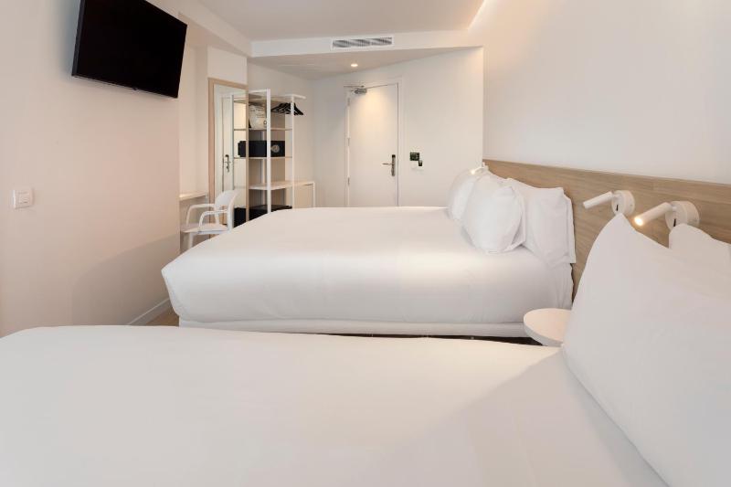 B&B HOTEL Alicante Centro - image 20