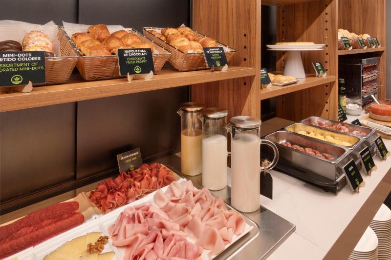 B&B HOTEL Alicante Centro - image 24