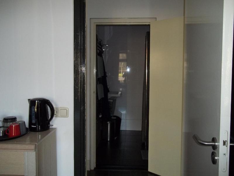 Deluxe Double Room with Shower image 2