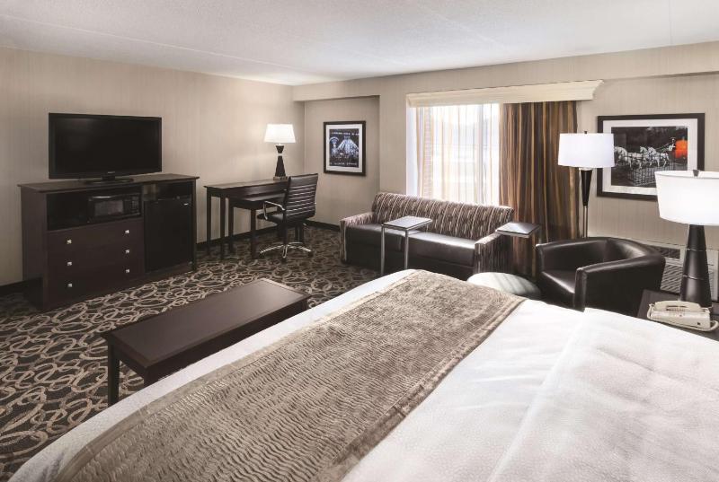 King Room - Non-Smoking image 1