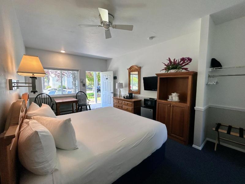 King Room image 1